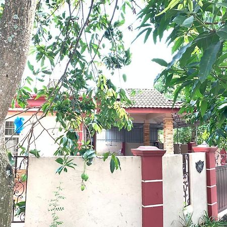 Villa CtZee Malacca Esterno foto