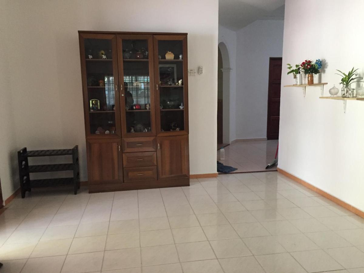 Villa CtZee Malacca Esterno foto