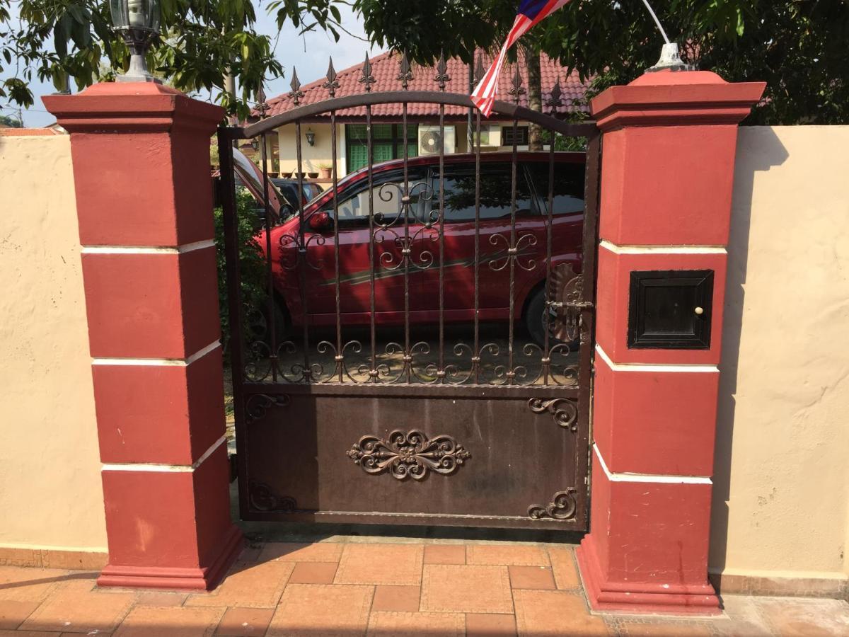 Villa CtZee Malacca Esterno foto